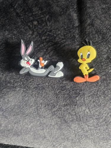 Bugs bunny and - bugs, shoe